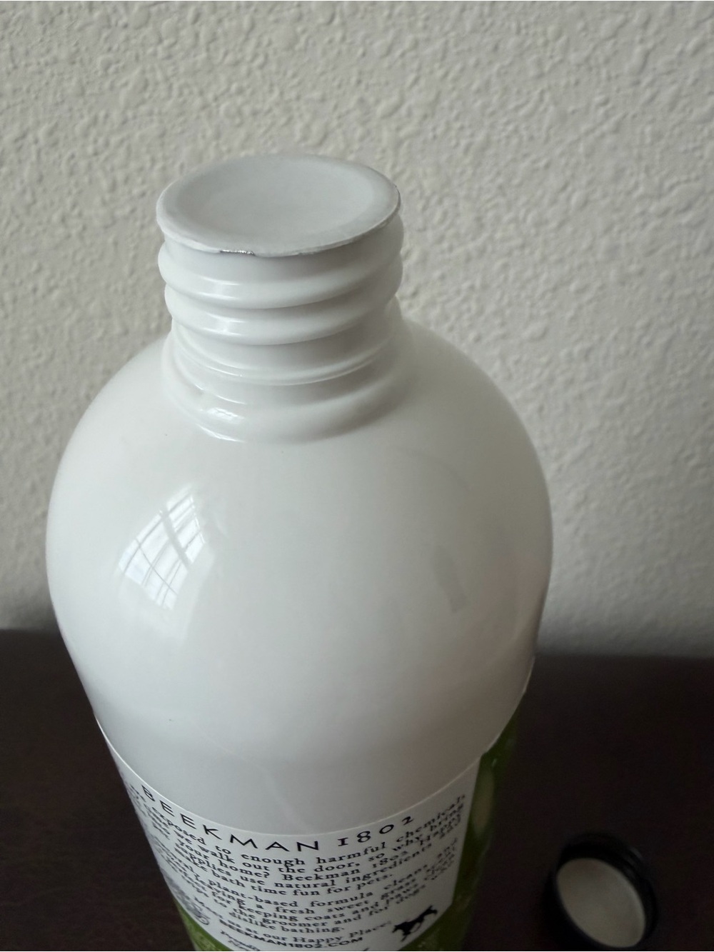 Beekman 1802 Waterless Dog Wash & Shampoo Sweet Grass Scented, 24 oz Sealed - Picture 4 of 4